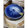 Image 5 : LARGE LOT OF ASSORTED COLLECTOR PLATES, MOST IN ORIGINAL BOXES