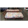 Image 1 : RATTAN CHAISE LOUNGER