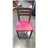 Image 3 : PUB TABLE WITH 4 RED CHAIRS