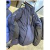 Image 3 : NEW BALANCE JACKET AND HEAD JACKET IN LUGGAGE BAG