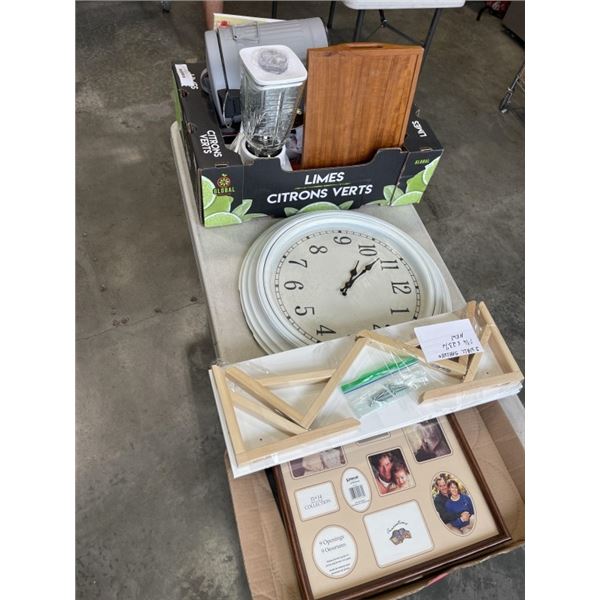 BOX OF HOUSEHOLD ITEMS INCLUDING WORKING VINTAGE BLENDER, WALL SHELF, WALL CLOCK, ETC