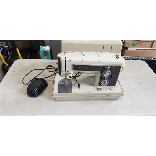 CASED SEARS KENMORE SEWING MACHINE WITH PEDAL