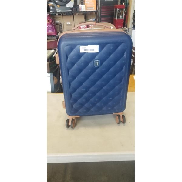 HARDSIDE CARRY-ON SIZE SUITCASE