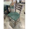 Image 5 : PUB TABLE WITH 4 GREEN CHAIRS