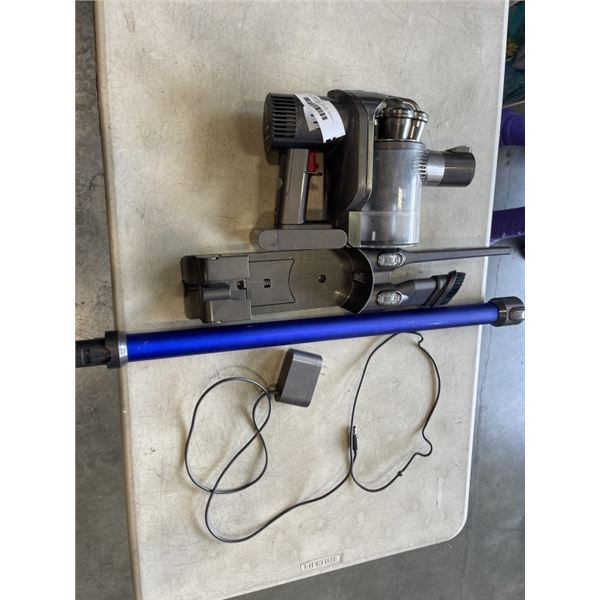 DYSON DC45 ANIMAL VACUUM - WORKING, W/ CHARGER AND ACCESSORIES