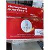 Image 3 : HONEYWELL 40" QUIETSET OSCILLATING TOWER FAN - TESTED WORKING