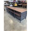 Image 6 : 78 INCH MEDIA STAND