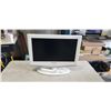 Image 1 : SAMSUNG 23 INCH HDTV, WORKING WITH REMOTE