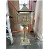 Image 1 : VINTAGE MAILBOX