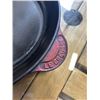 Image 3 : 2 LE CREUSET CAST IRON PANS W/ 1 LID