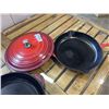 Image 5 : 2 LE CREUSET CAST IRON PANS W/ 1 LID