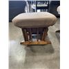 Image 3 : CARB SWIVEL ROCKING CHAIR WITH OTTOMAN