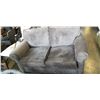 Image 1 : GRAY FABRIC LOVESEAT