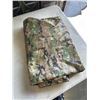Image 2 : 4 LEATHER BELTS AND RED SUPERMAN HAT AND CAMO PONCHO