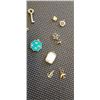 Image 3 : GOLD TONE PENDANTS