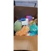 Image 3 : 2 BOXES OF NEW BATH RELATED ITEMS