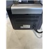 Image 3 : ELECTRIC MONEY COUNTER AND CASED POKER CHIP SET, PARTIAL