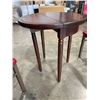 Image 4 : WOOD DROP TABLE WITH 2 RED CHAIRS