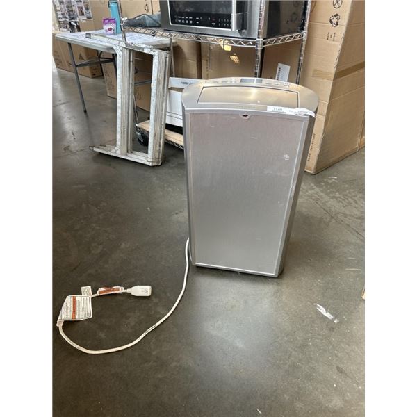 INSIGNIA 14000BTU PORTABLE AIR CONDITIONER - TESTED WORKING, RETAIL $649