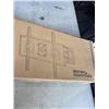 Image 3 : BEST BUY ESSENTIALS 47-84" TV WALL MOUNT, RETAIL $79
