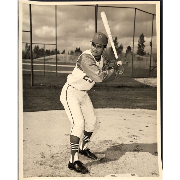 CLEVELAND INDIANS PUBLICITY GLOSSY - VIC DAVALILLO