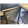 Image 6 : True Commercial 3-Door Undercounter Refrigerator w/ Work Top