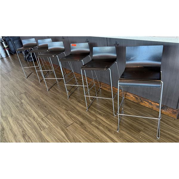 Qty 6 Barstools w/ Curved Molded Seat & Wire Sled Base 16" x 31"H (to seat)