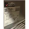 Image 7 : True TSSU-27-08-HC Refrigerated Sandwich / Salad Prep Table (gets cold)