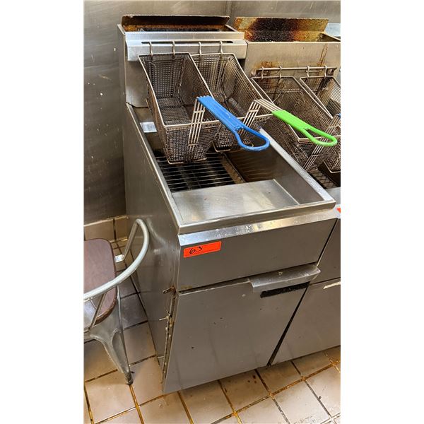 Commercial Gas Deep Fryer w/ 2 Baskets