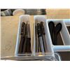 Image 7 : Multiple Steak & World Stainless Dinner Knives in Caddies