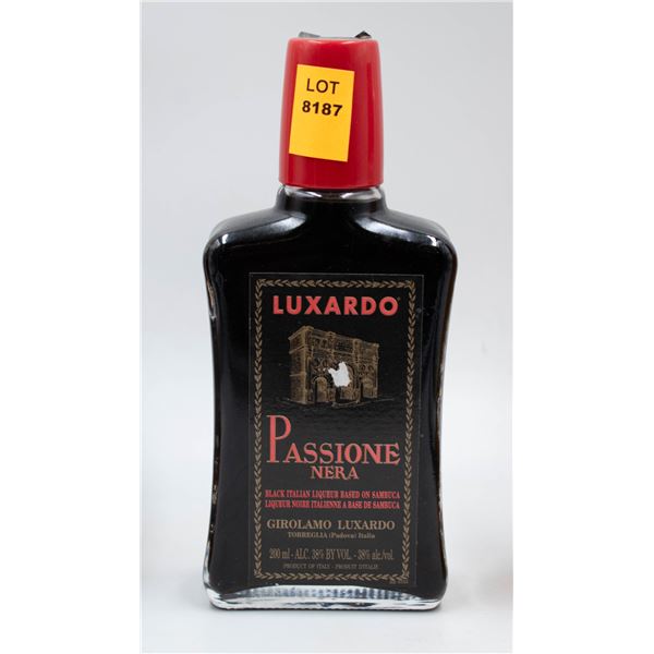 LUXARDO PASSIONE NERA BLACK ITALIAN LIQUEUR ON