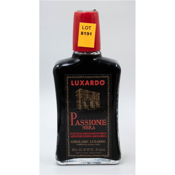 LUXARDO PASSIONE NERA BLACK ITALIAN LIQUEUR BASED