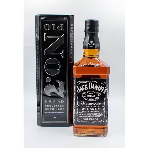 JACK DANIELS OLD NO 7 TENNESSEE WHISKEY IN TIN