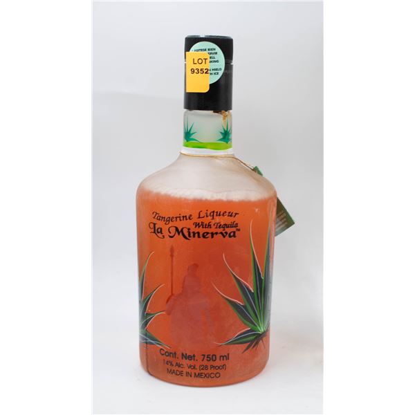 TANGERINE LIQUEUR WITH TEQUILA LA MINERVA 750ML