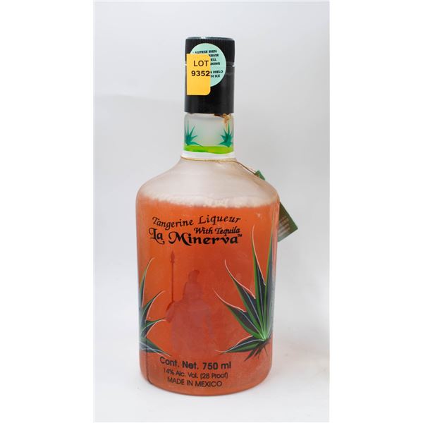TANGERINE LIQUEUR WITH TEQUILA LA MINERVA 750ML