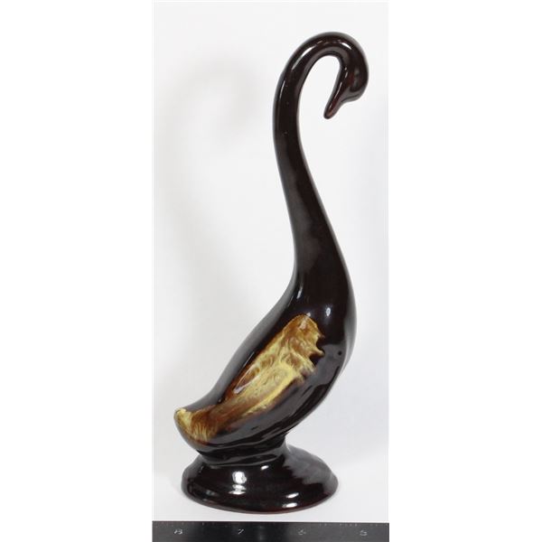 VINTAGE NESCO REDWARE SWAN 1970s