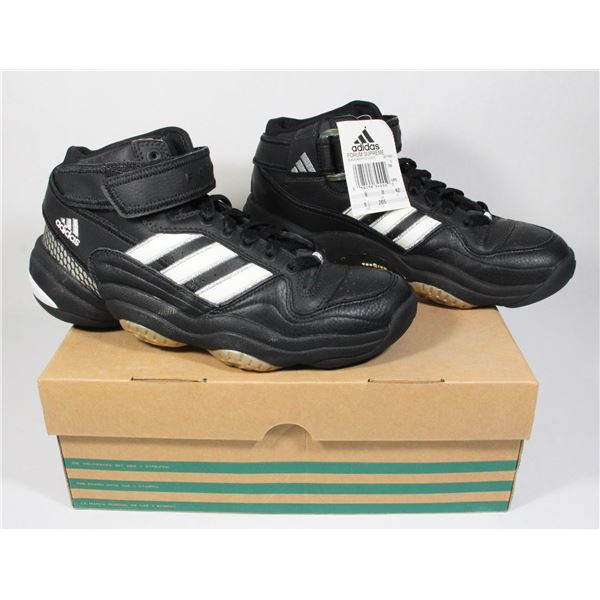 NEW ADIDAS TORSION SIZE 8.5 US
