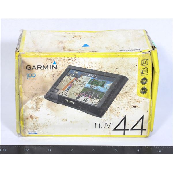 GARMIN NUVI 44 GPS UNIT (ALTHOUGH BOX SHOWS DAMAGE