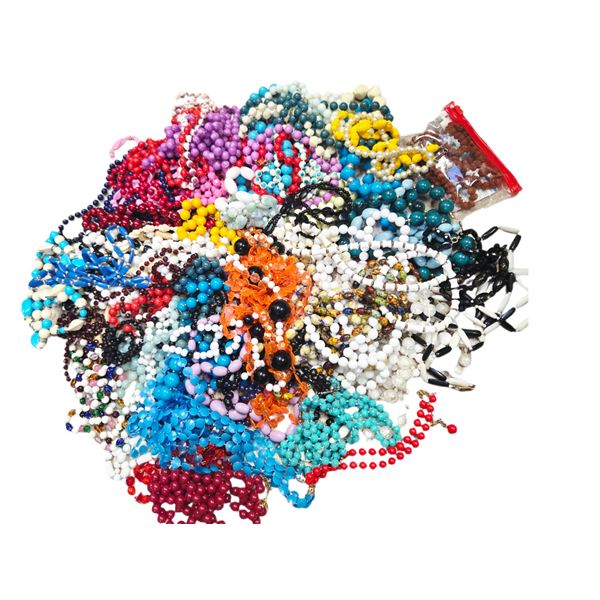 65+ GORGEOUS VINTAGE BEADED NECKLACES