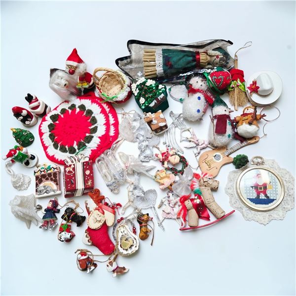 VINTAGE CHRISTMAS ITEMS
