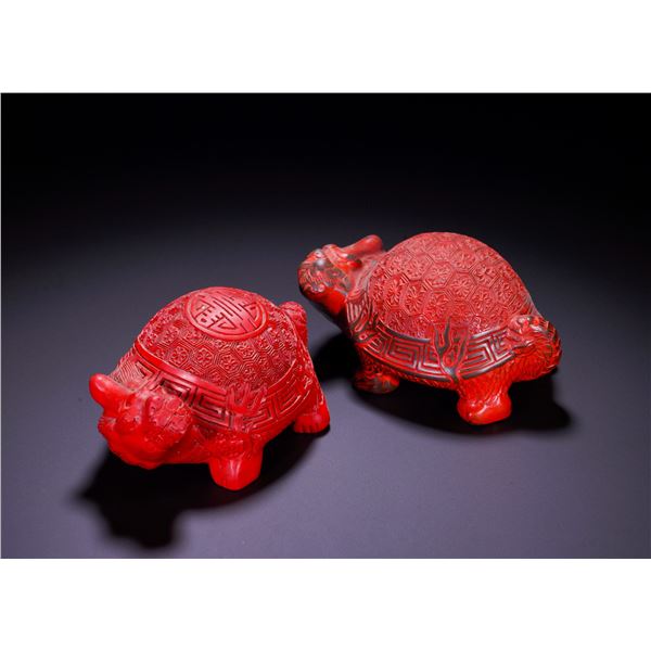 A PAIR OF LACQUERWARE TURTLES FROM THE QING DYNASTY