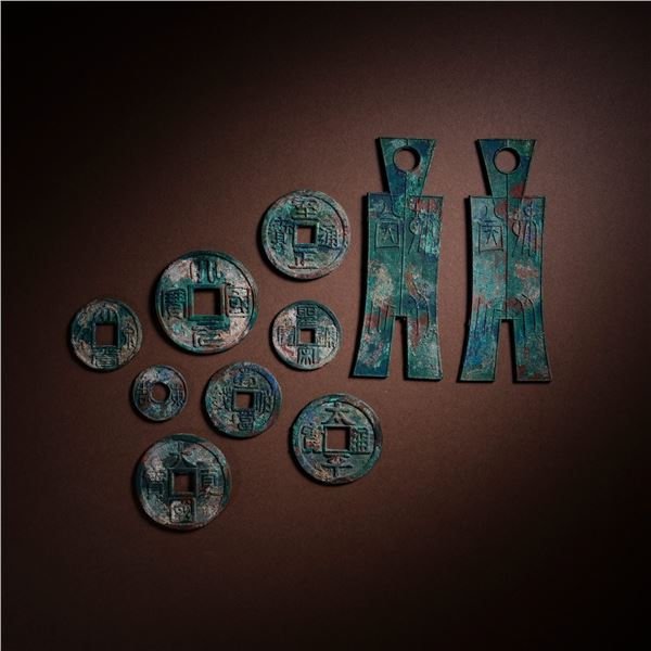 A SET OF TEN ANCIENT CHINESE COINS