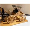 Image 4 : Horse and Cart Decor