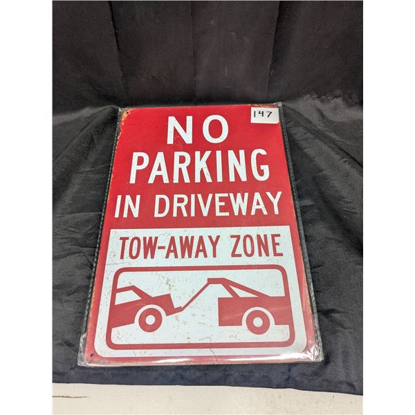 Metal sign, 12x8", No parking