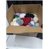 Image 1 : Large box, mixed colors yarn