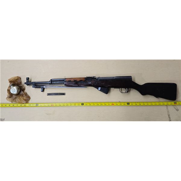Chinese SKS Rifle w/ Spike Bayonet.  Oil Can & Stripper Clip Included **PAL REQUIRED