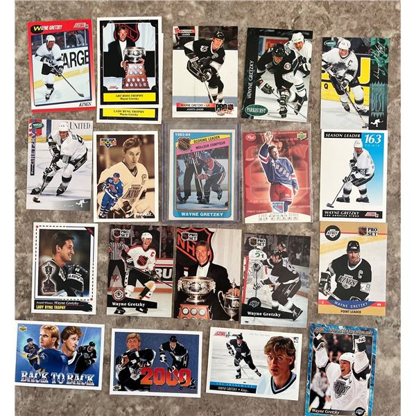 Wayne Gretzky lot of 20 different hockey cards with 84-85 O-Pee-Chee (OPC) scoring leaders card (#38