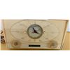 Image 2 : Vintage 1960's Fleetwood Alarm Clock radio Clock and radio Work