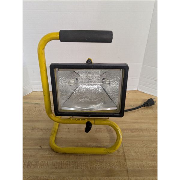 Halogen Work Light – Untested
