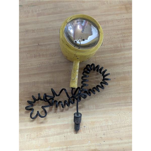 12V Spotlight, 200,000 Candle Power – Untested